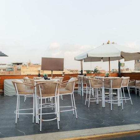 Tree Lounge Pyramids View Inn , Sphinx Giza Kafrat al Jabal Exterior photo