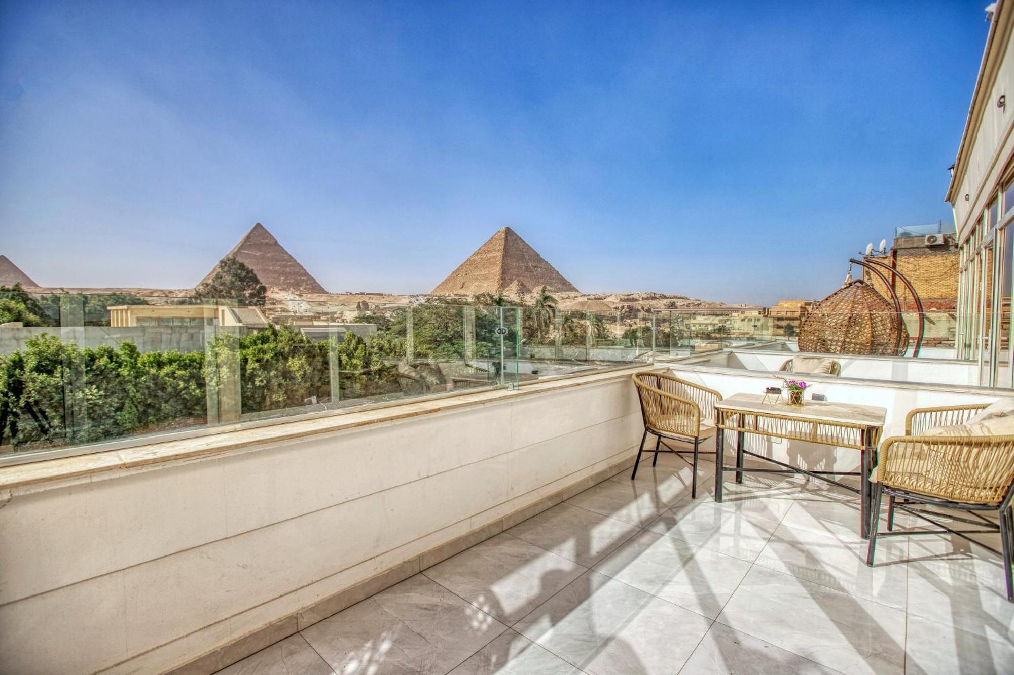 Tree Lounge Pyramids View Inn , Sphinx Giza Kafrat al Jabal Exterior photo