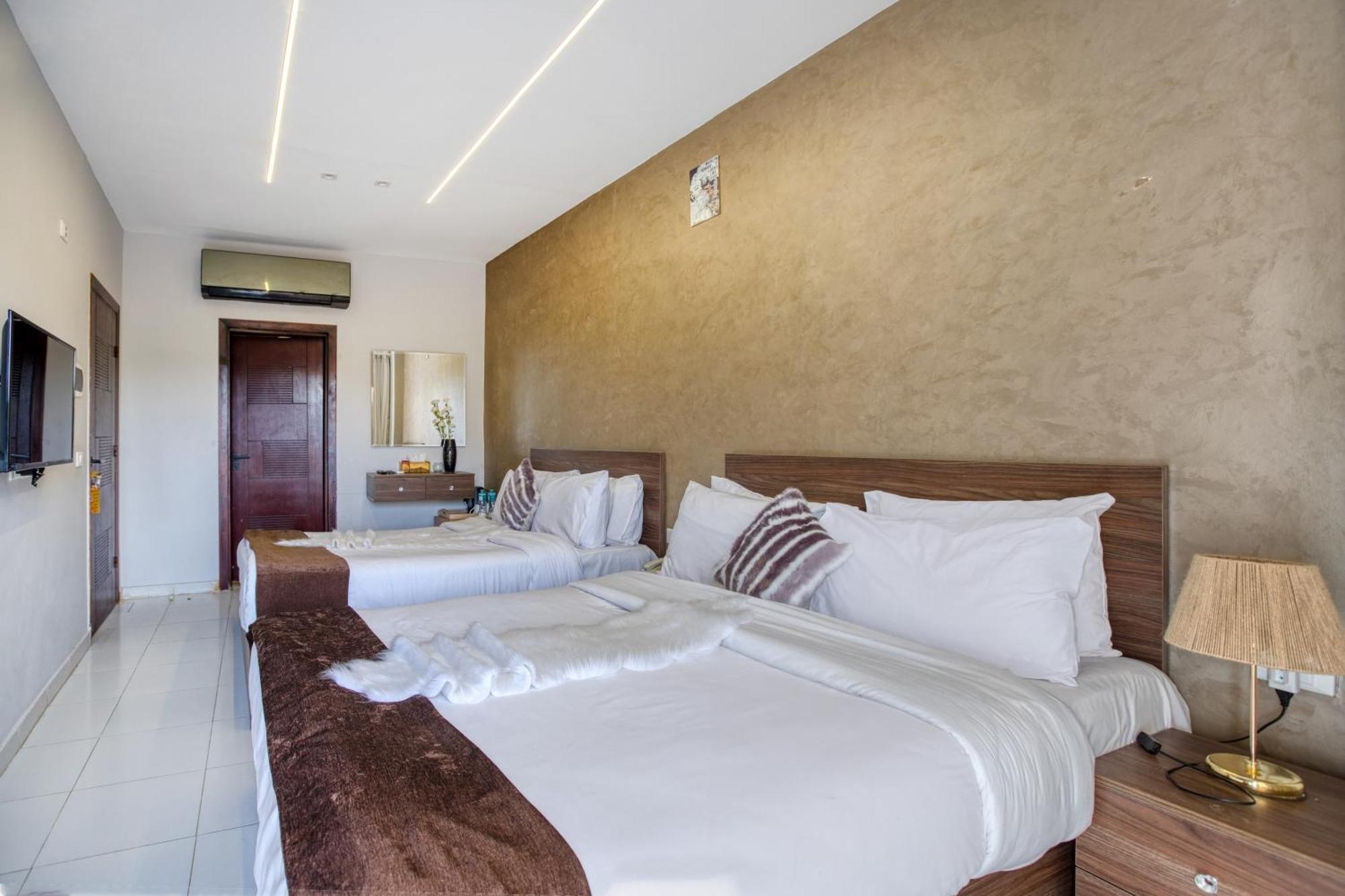 Tree Lounge Pyramids View Inn , Sphinx Giza Kafrat al Jabal Exterior photo