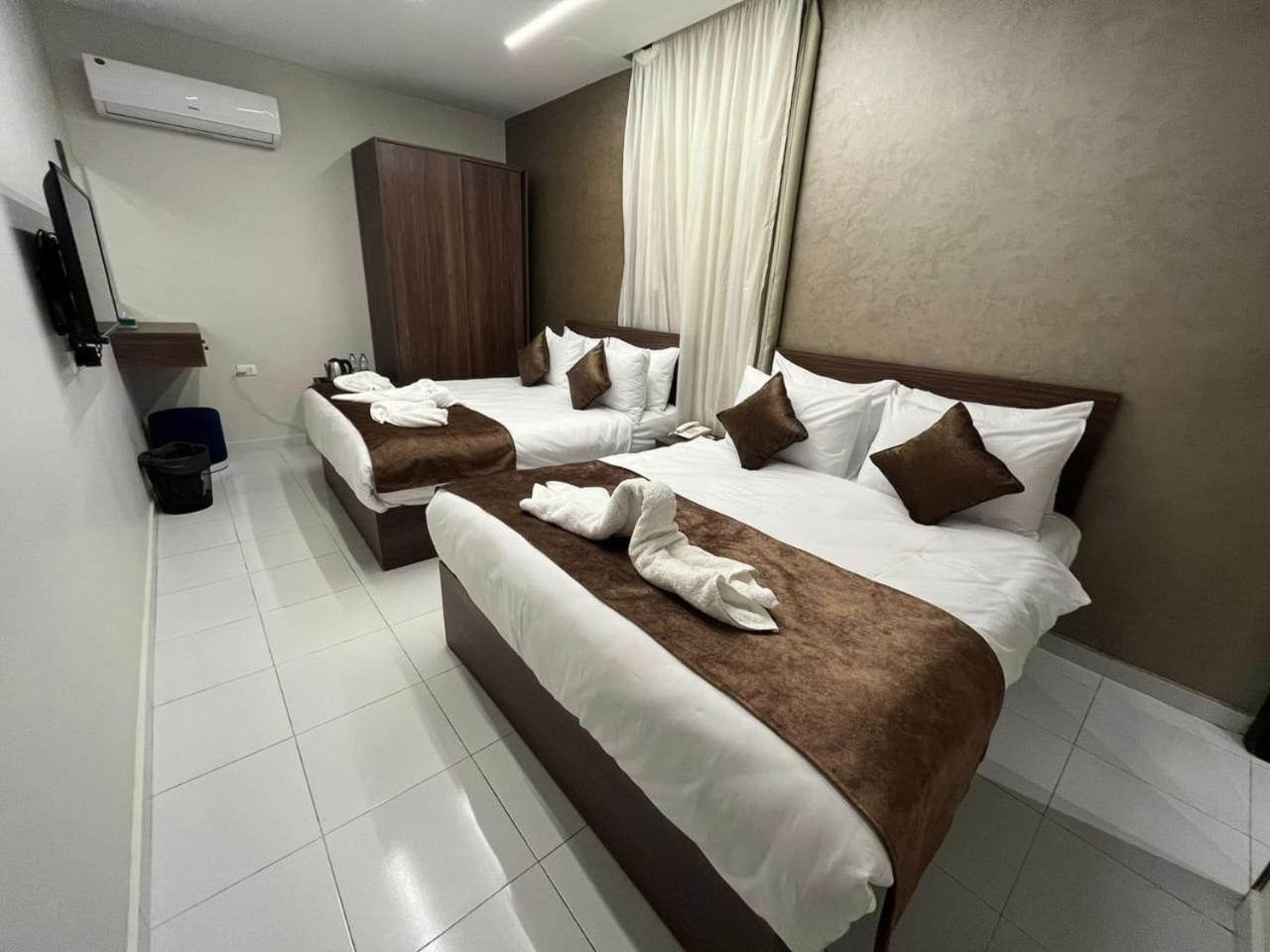 Tree Lounge Pyramids View Inn , Sphinx Giza Kafrat al Jabal Exterior photo