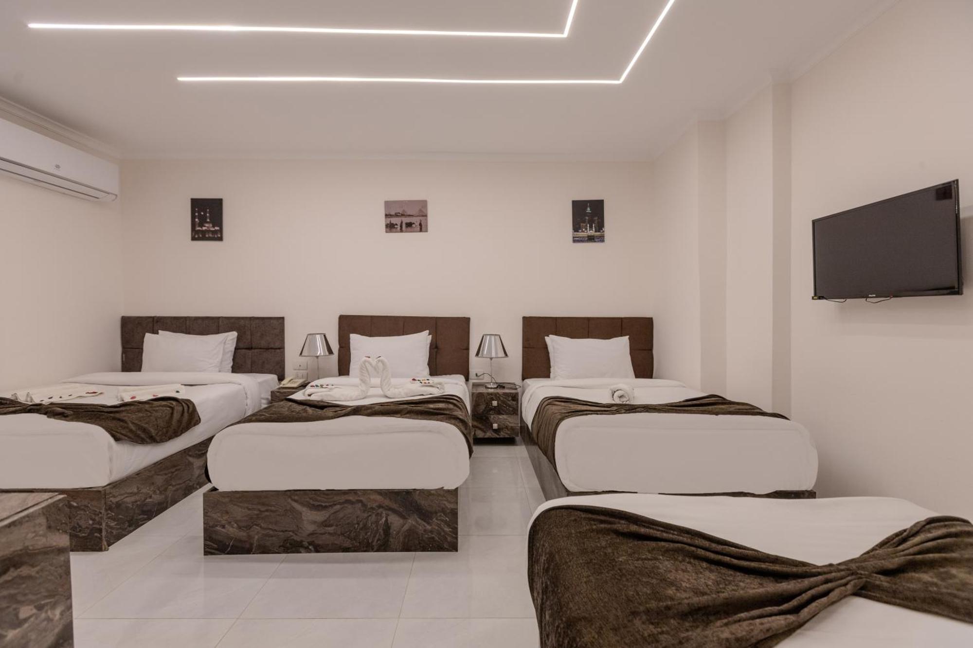 Tree Lounge Pyramids View Inn , Sphinx Giza Kafrat al Jabal Exterior photo